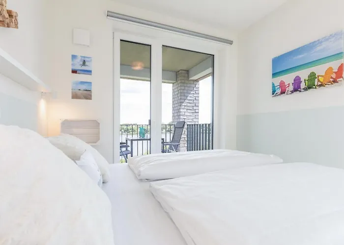 Ankerplatz No 7 Mit Blick Auf Den * Nordstrand